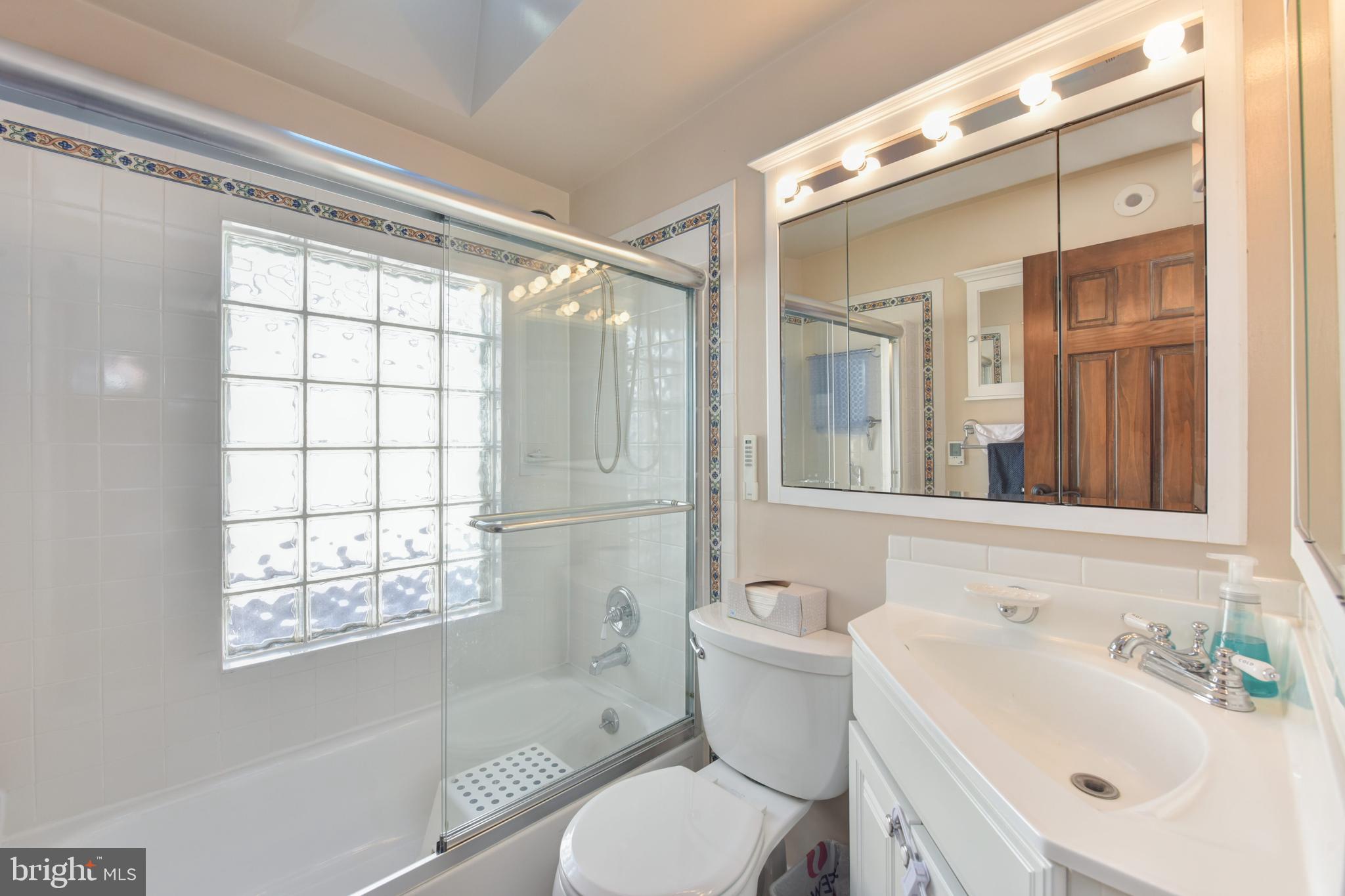 430 11th Street Southeast Washington, DC 20003 - Photo 19 of 31