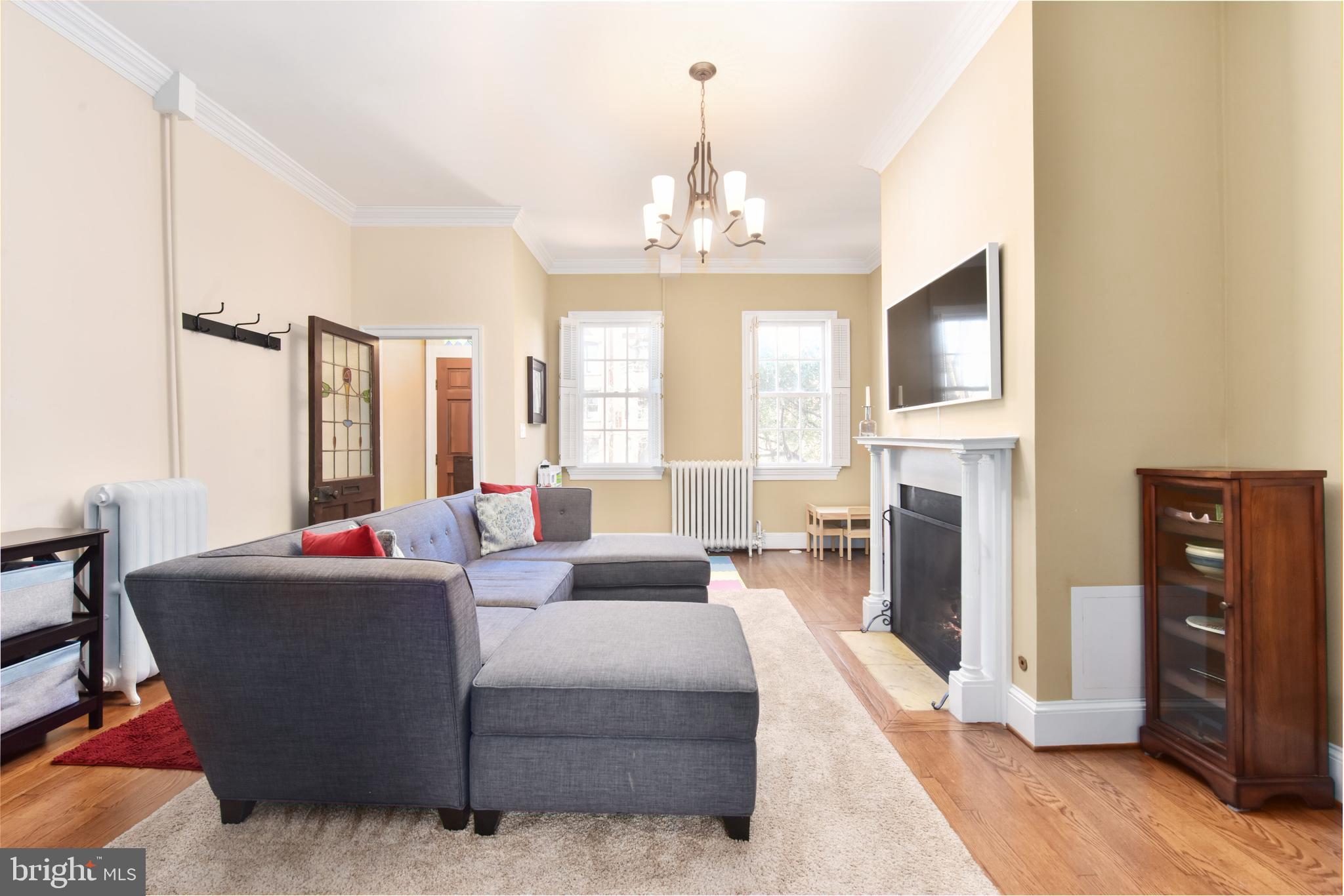 430 11th Street Southeast Washington, DC 20003 - Photo 5 of 31