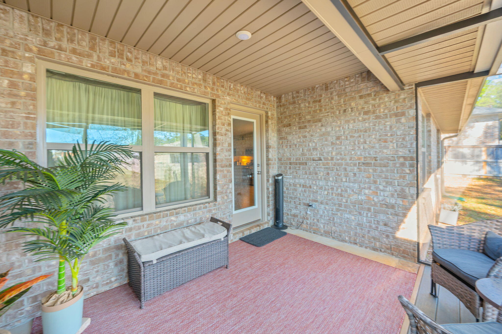 2191 Jernigan Drive Crestview, FL 32536 - Photo 37 of 42 a spacious bathroom with a potted plant and a large window