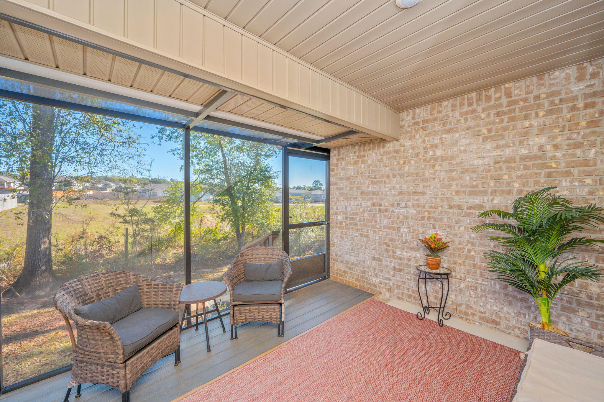 2191 Jernigan Drive Crestview, FL 32536 - Photo 38 of 42 a living room with furniture and a large window