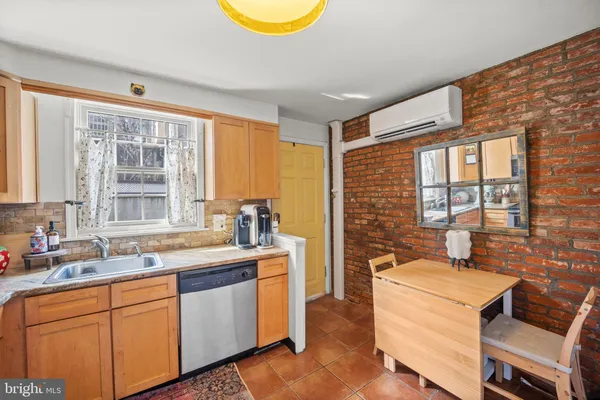 $1,650 | 124 Catharine Street, Unit D, Philadelphia, PA 19147