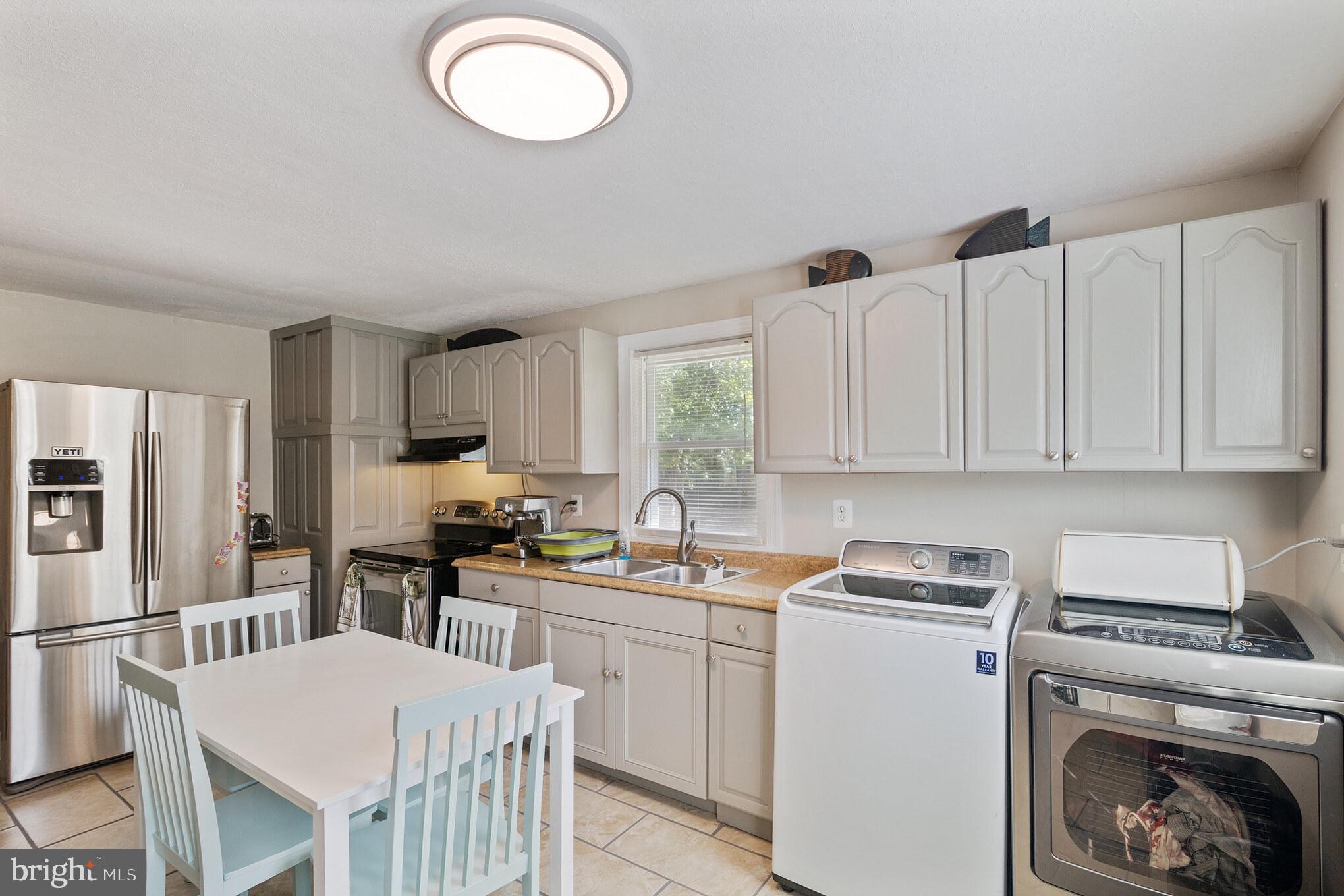6435 Macedonia Road Woodford, VA 22580 - Photo 4 of 12