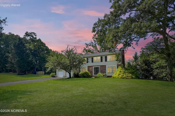 $735,000 | 25 Rimwood Lane, Howell, NJ 07731