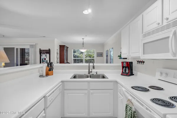 $219,900 | 1605 Willoughby Park Court, Unit 3, Wilmington, NC 28412