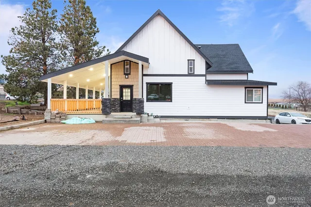 $330,000 | 310 Bronson Street, Hatton, WA 99344