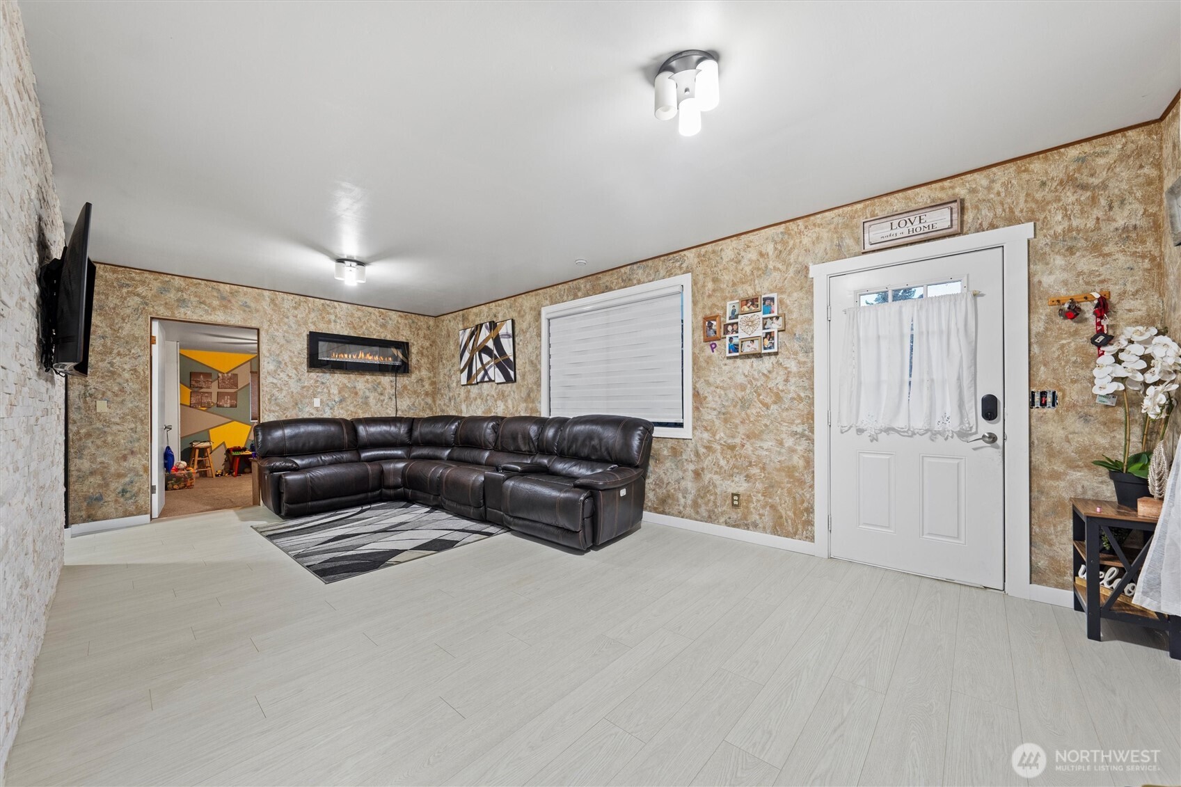 310 Bronson Street Hatton, WA 99344 - Photo 2 of 40