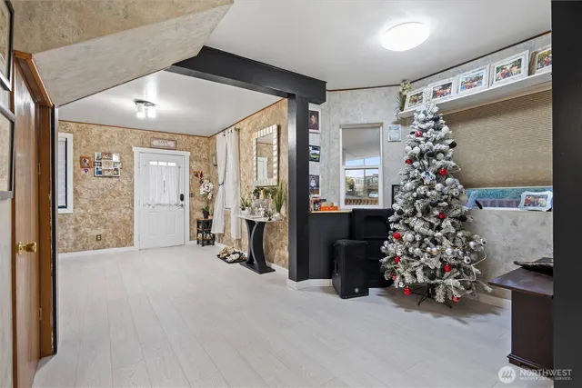 $330,000 | 310 Bronson Street, Hatton, WA 99344