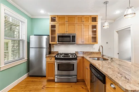 $395,000 | 510 Wickenden Street, Unit 1, Providence, RI 02903