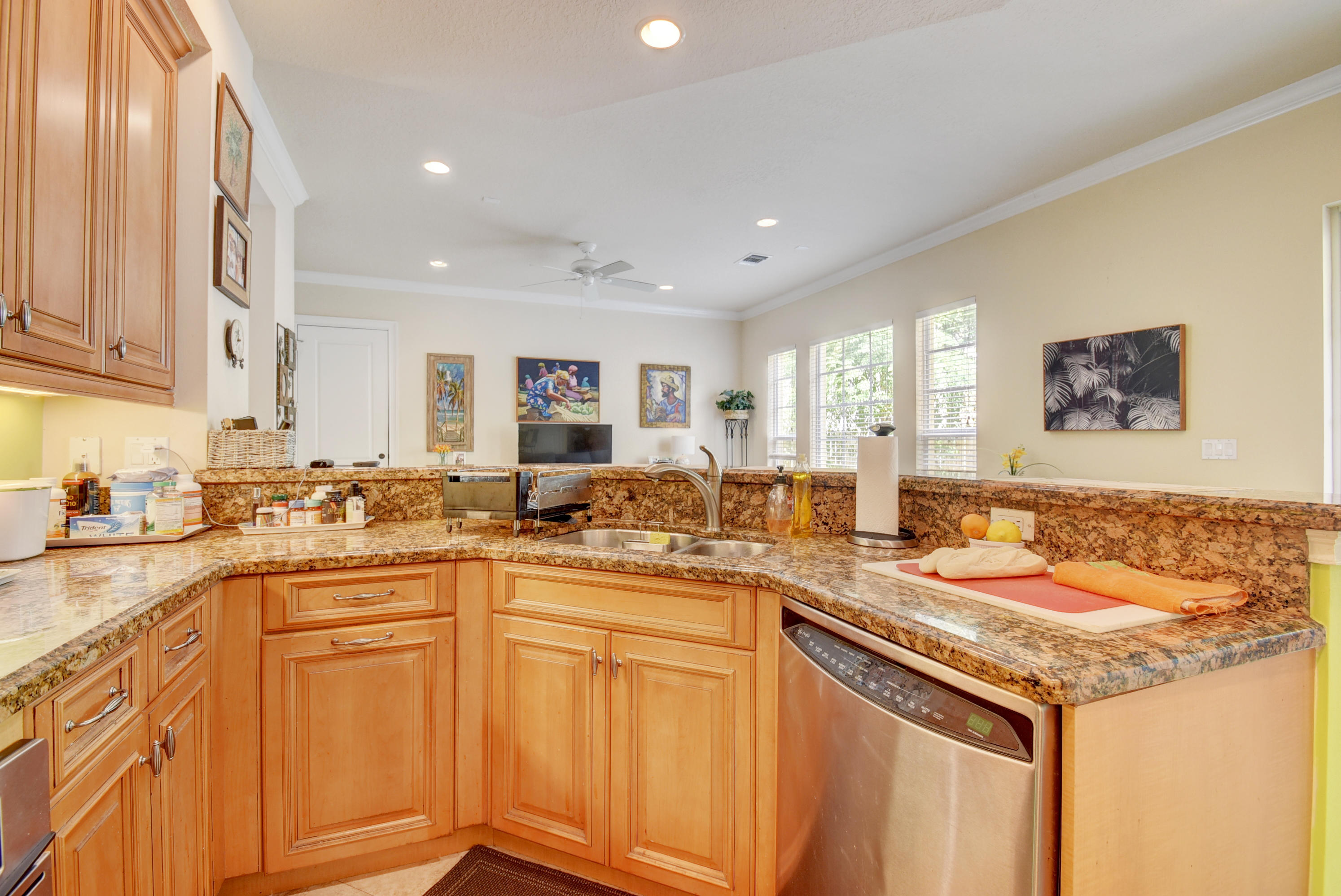 43 Via Poinciana Street Boca Raton, FL 33487 - Photo 14 of 36 Virtuals1 (14)