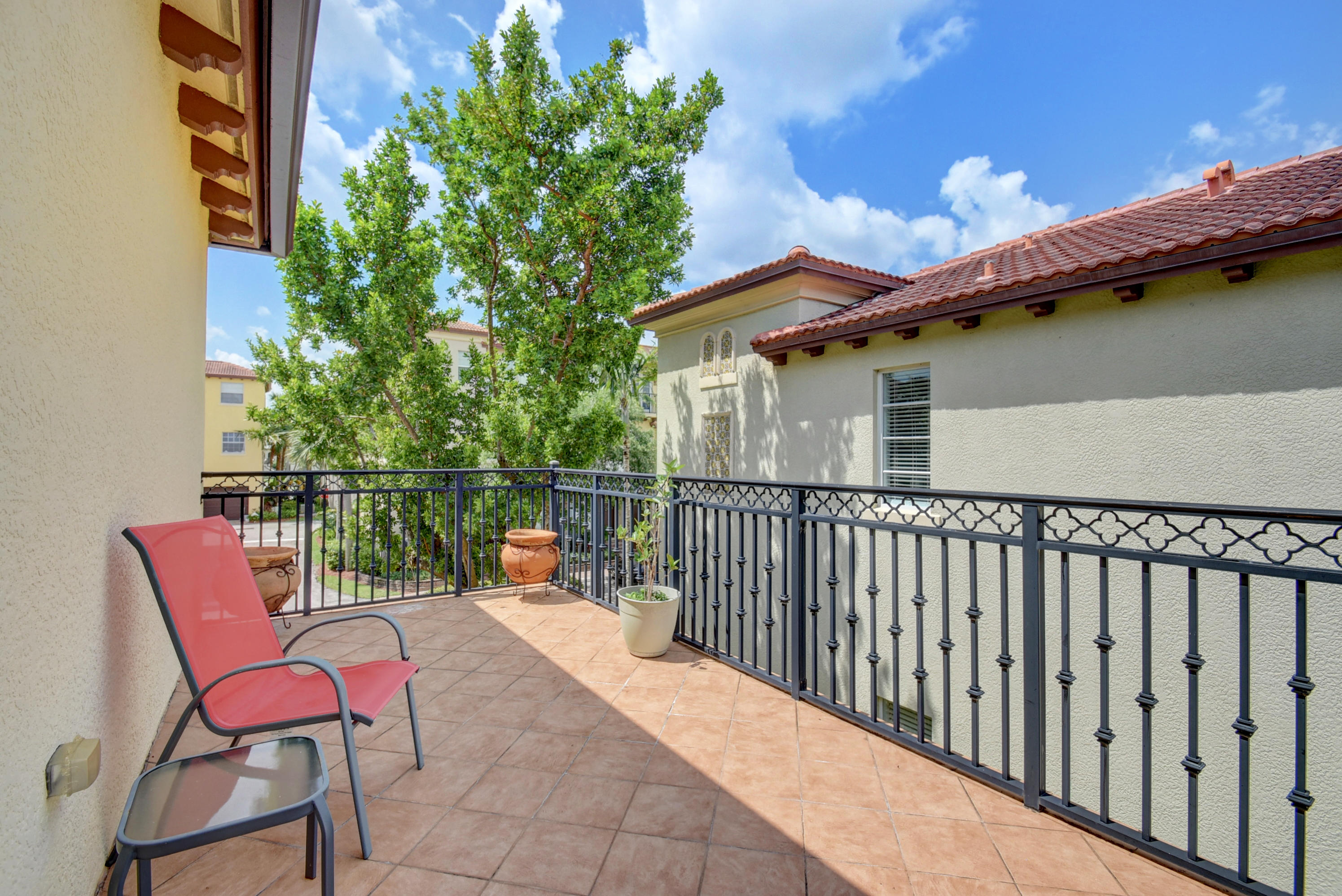 43 Via Poinciana Street Boca Raton, FL 33487 - Photo 21 of 36 Virtuals1 (21)