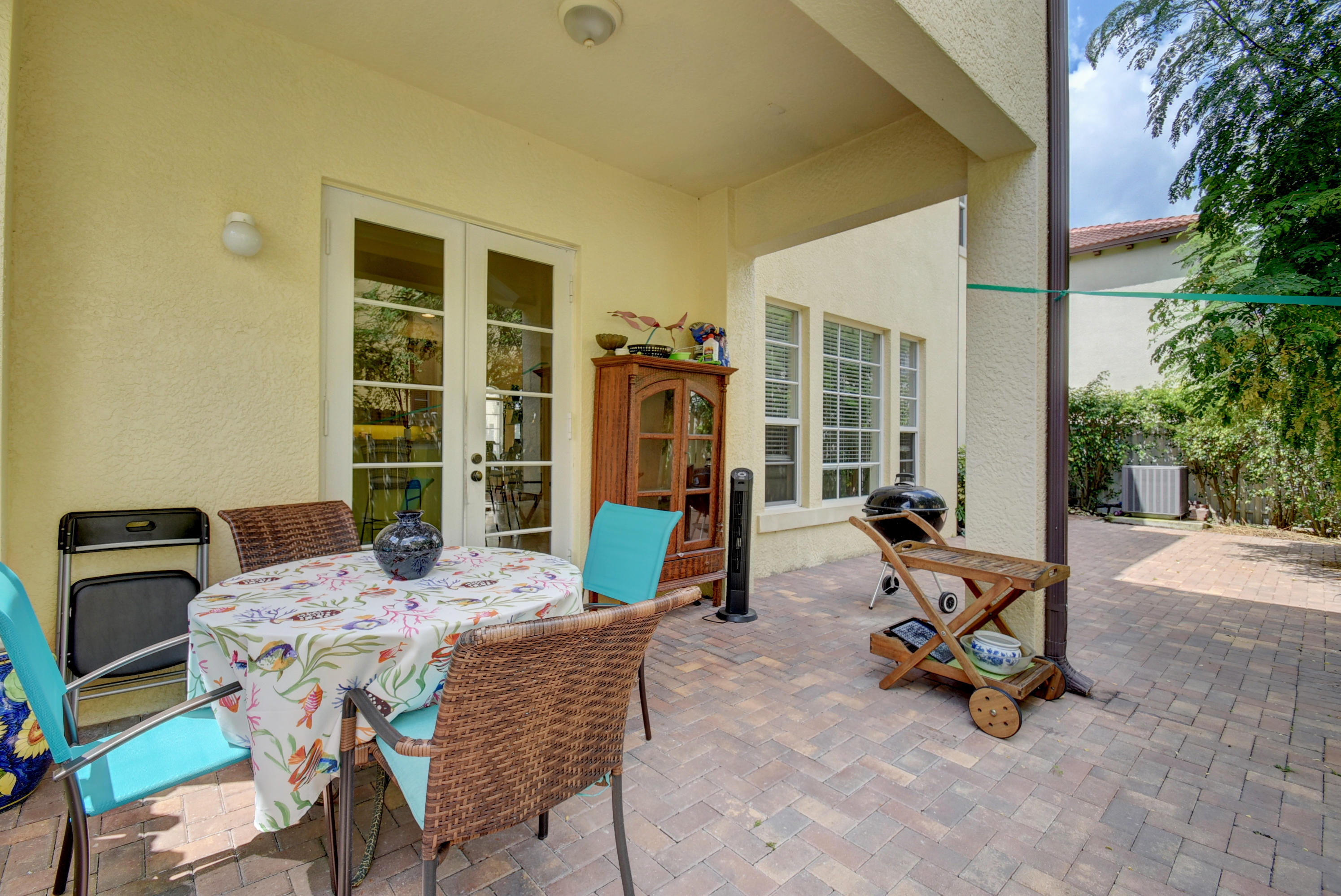 43 Via Poinciana Street Boca Raton, FL 33487 - Photo 33 of 36 Virtuals1 (33)