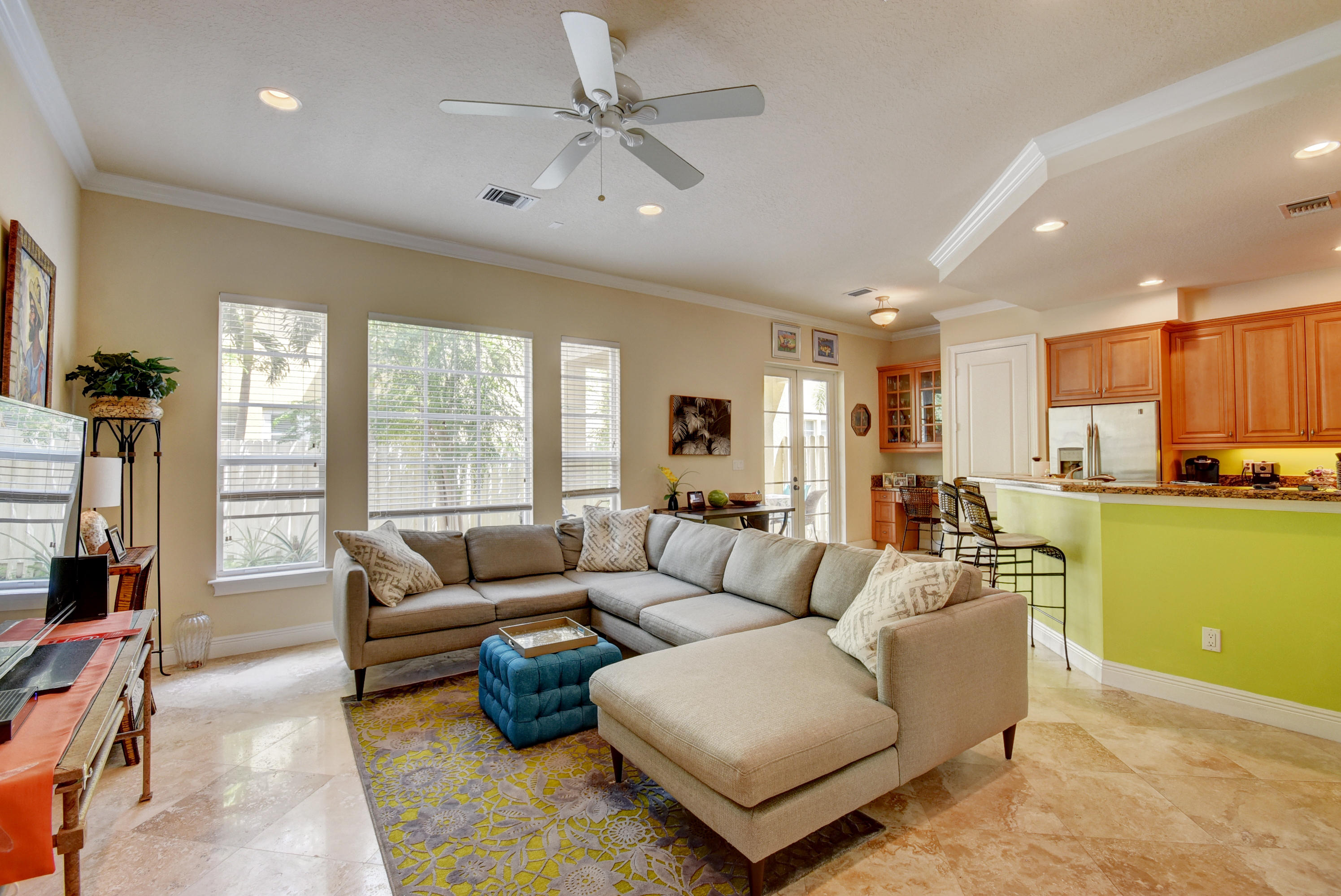 43 Via Poinciana Street Boca Raton, FL 33487 - Photo 9 of 36 Virtuals1 (9)