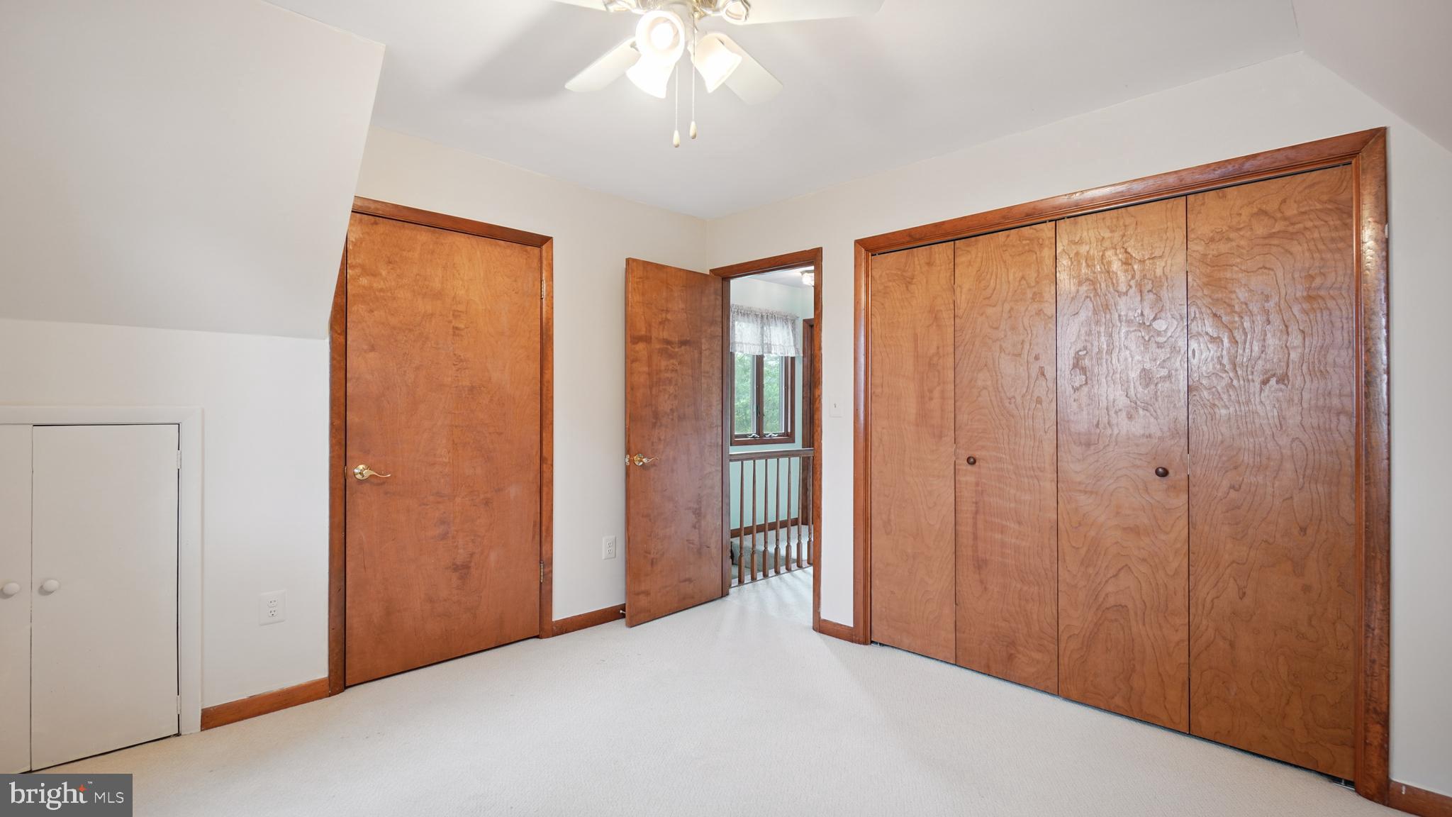 1718 Quantico Road Edgewater, MD 21037 - Photo 34 of 54 a big room with windows and closet