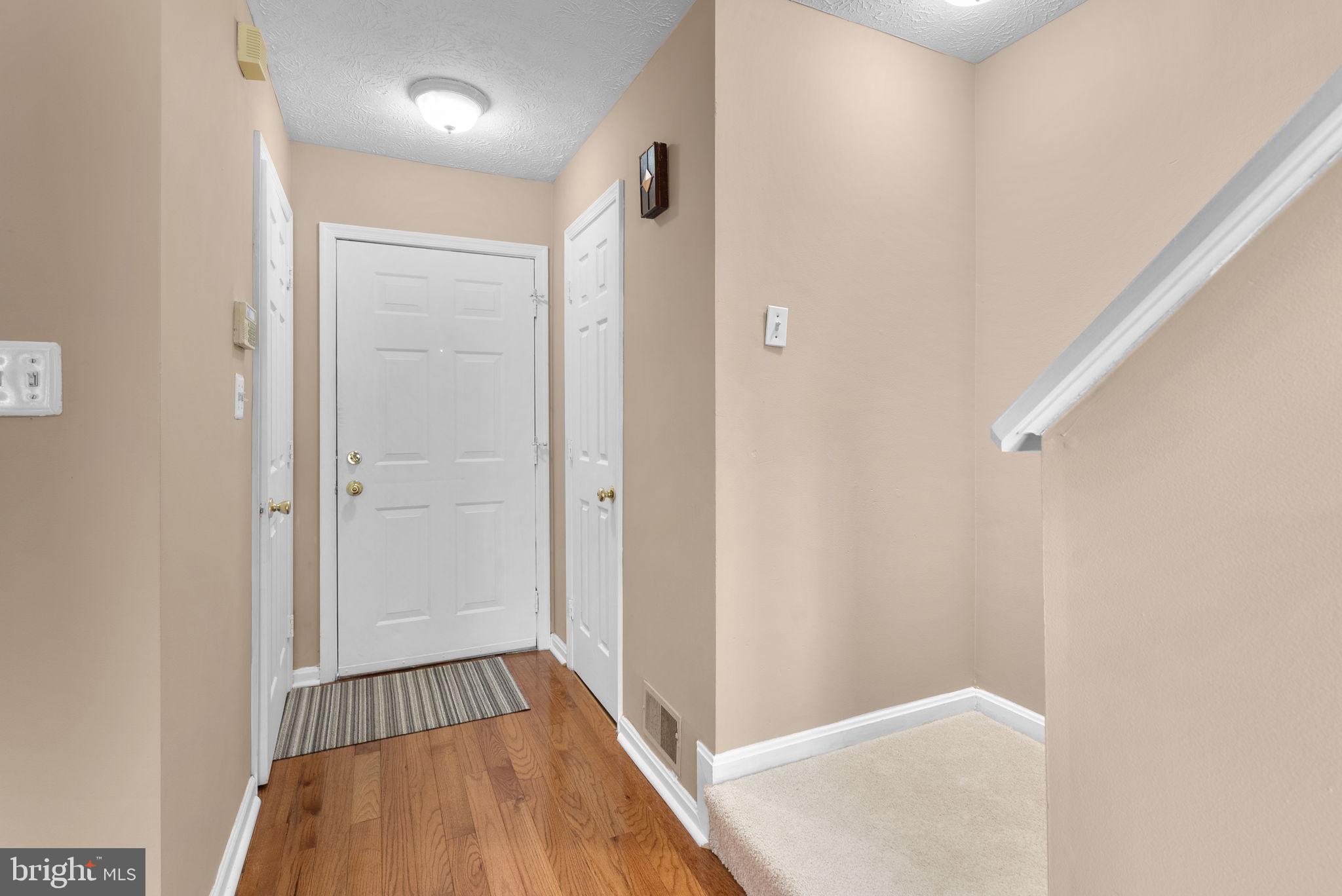 7151 Natures Road Columbia, MD 21046 - Photo 2 of 37