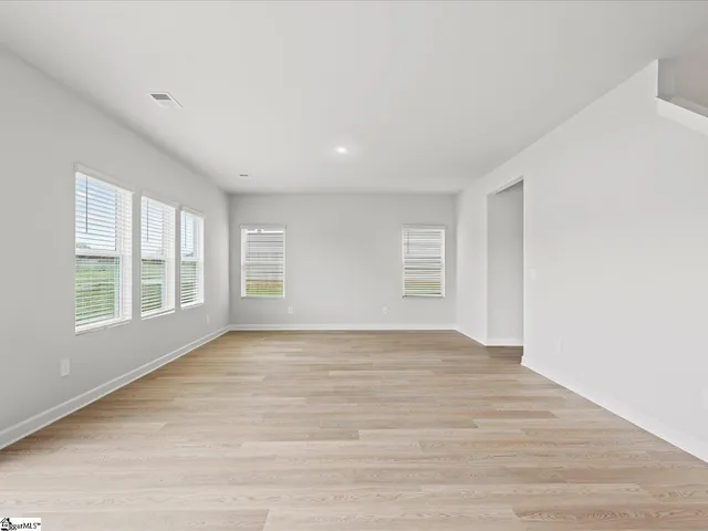 $329,900 | 180 Lavinia Circle, Duncan, SC 29334