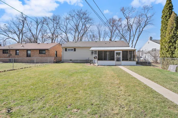 $189,900 | 1562 South 5th Avenue, Kankakee, IL 60901