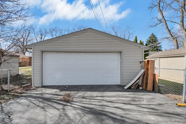 $189,900 | 1562 South 5th Avenue, Kankakee, IL 60901