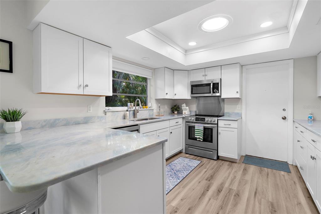 600 Alhambra Road Venice, FL 34285 - Photo 13 of 42