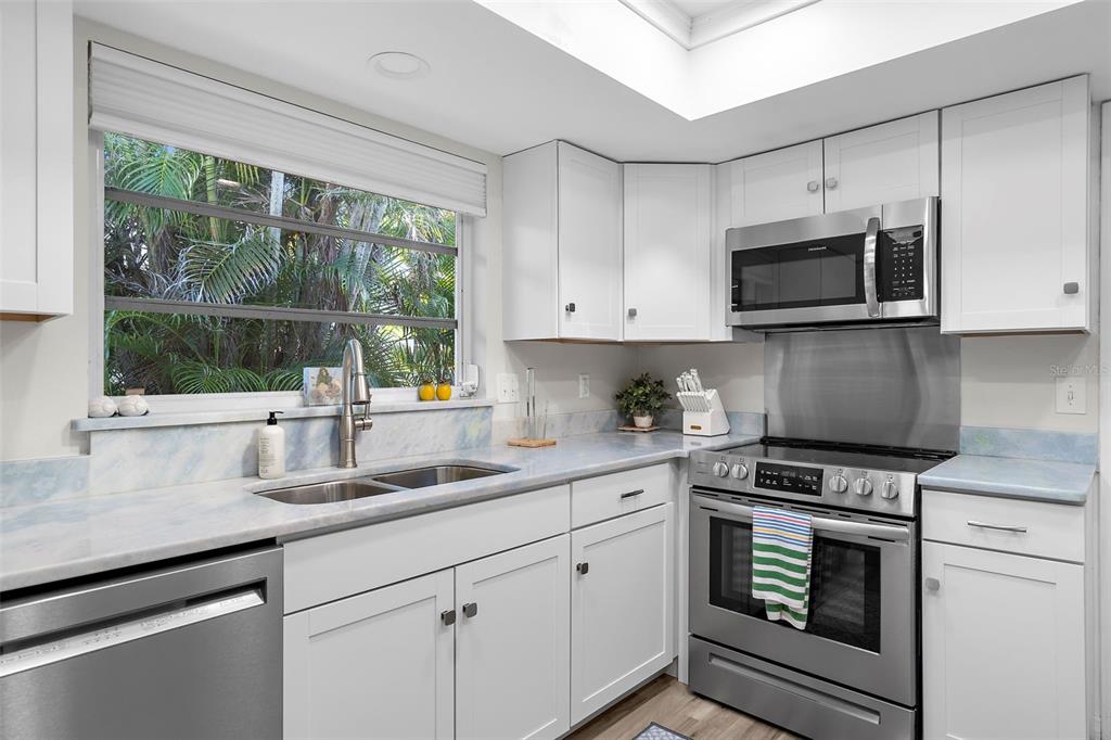 600 Alhambra Road Venice, FL 34285 - Photo 15 of 42