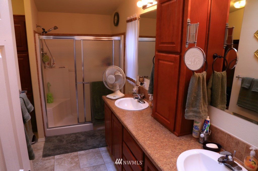 3407 207th Place Southeast Bothell, WA 98012 - Photo 19 of 23