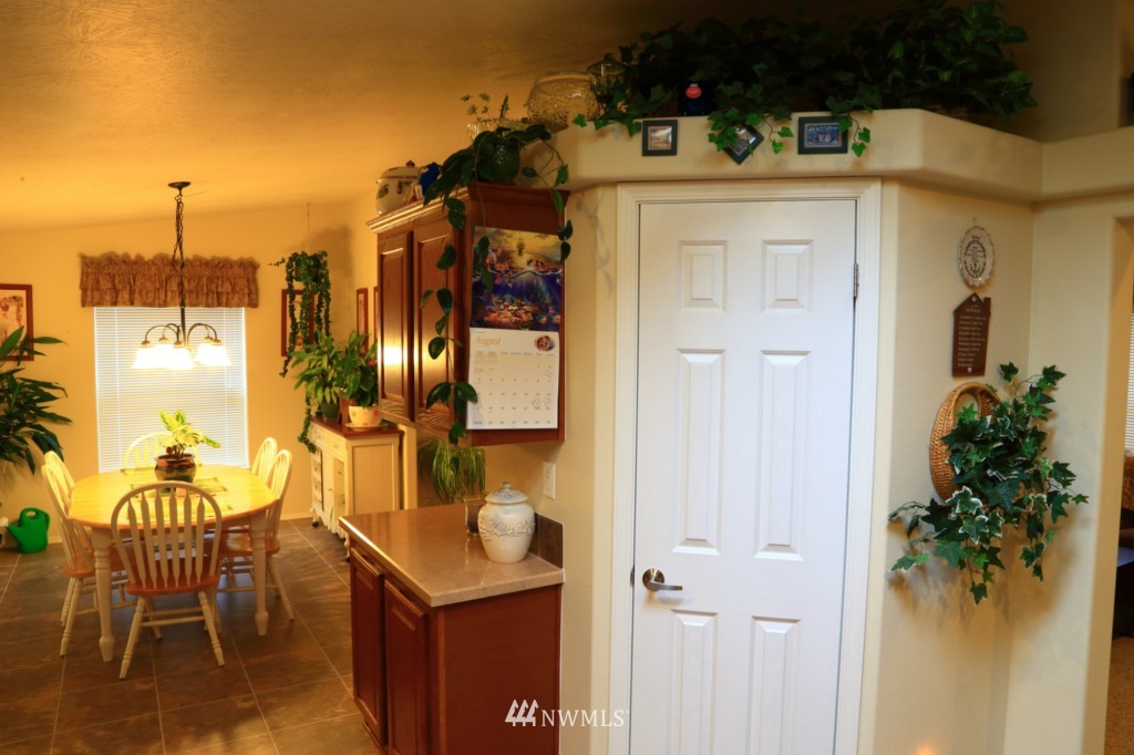 3407 207th Place Southeast Bothell, WA 98012 - Photo 7 of 23