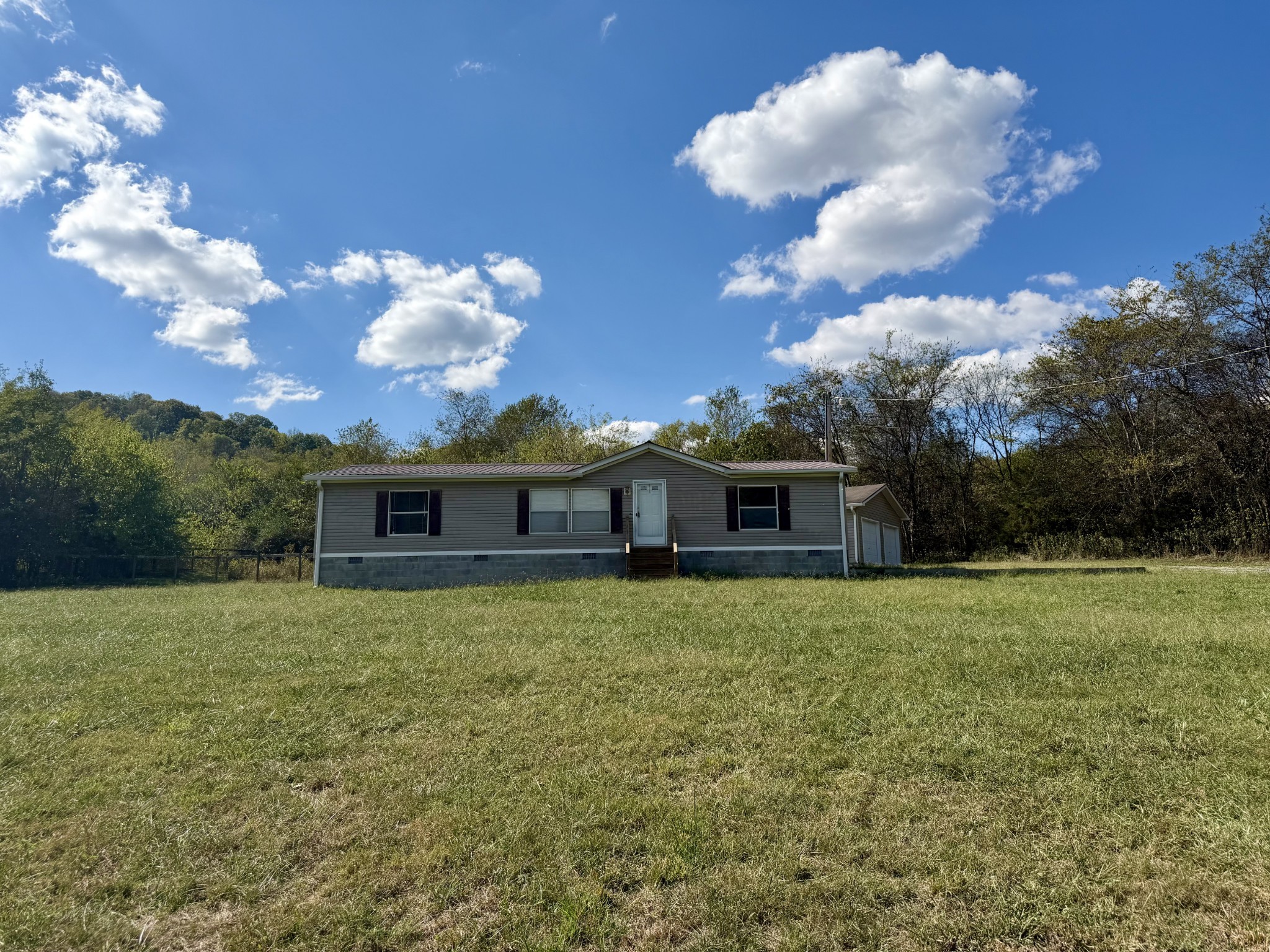 191 Buffalo Road Carthage, TN 37030 - Photo 3 of 42 a house view with a garden space