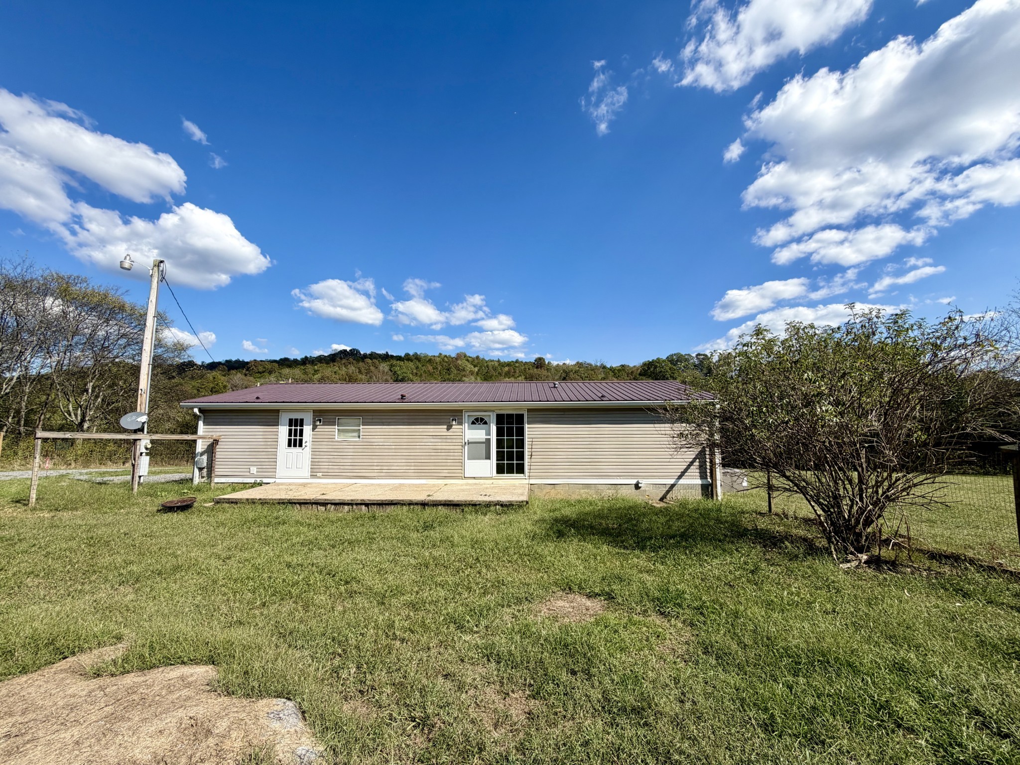 191 Buffalo Road Carthage, TN 37030 - Photo 39 of 42 a view of a house with a big yard