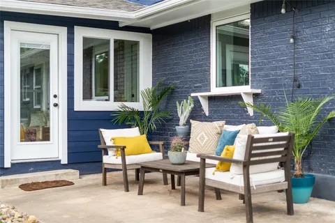 $1,285,000 | 10133 Oliver Drive, Austin, TX 78737