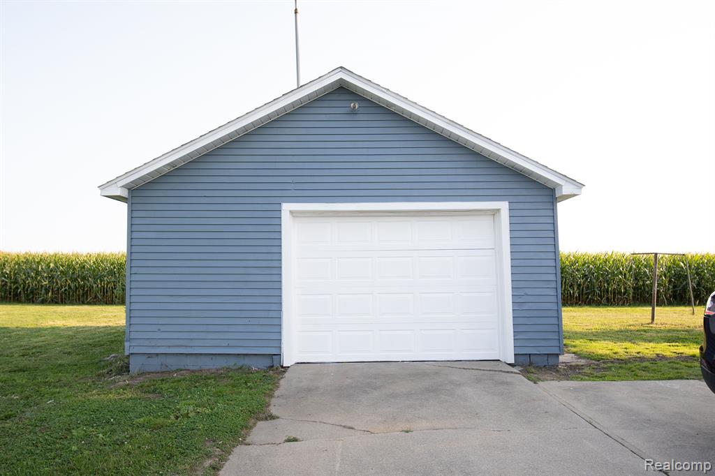 10725 Frost Road Freeland, MI 48623 - Photo 24 of 32 Gallery Image 24