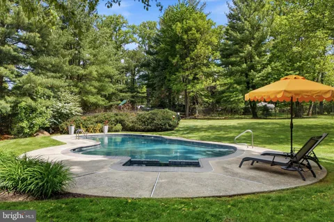 $2,075,000 | 509 Northfield Road, Devon, PA 19333