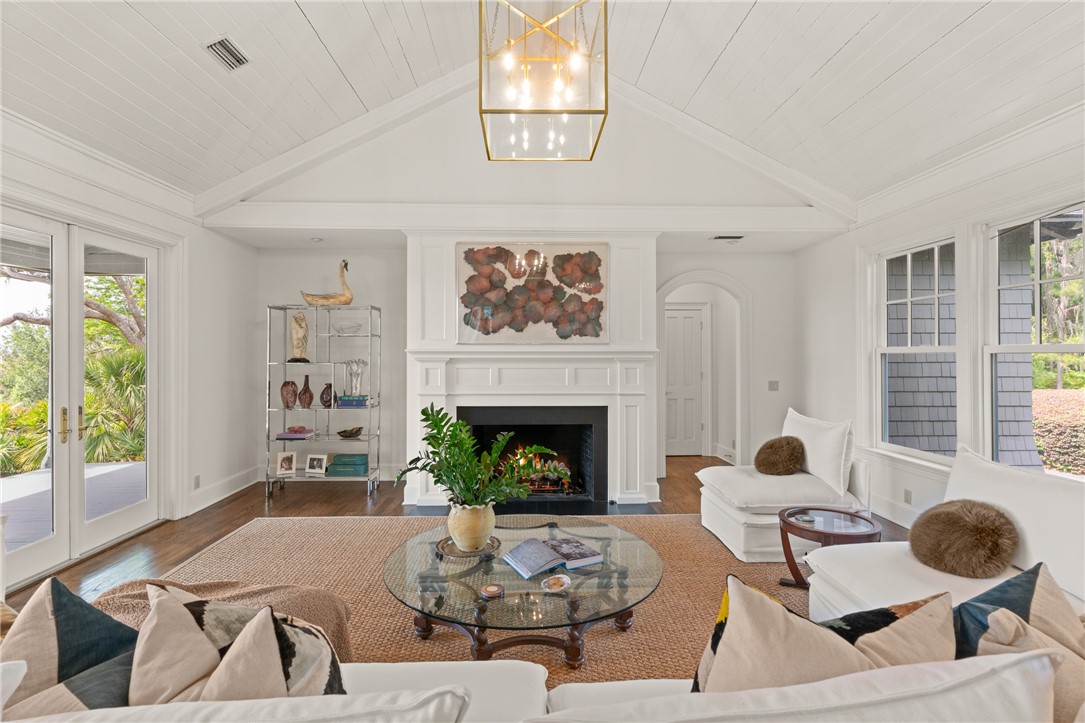 105 Hawkins Island Circle St. Simons Island, GA 31522 - Photo 18 of 47