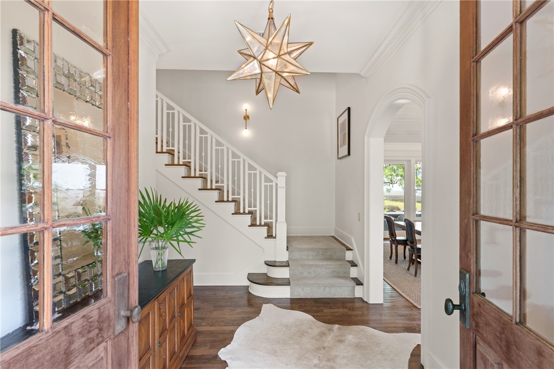 105 Hawkins Island Circle St. Simons Island, GA 31522 - Photo 5 of 47