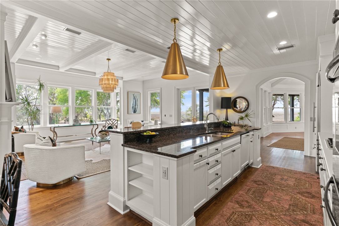 105 Hawkins Island Circle St. Simons Island, GA 31522 - Photo 7 of 47