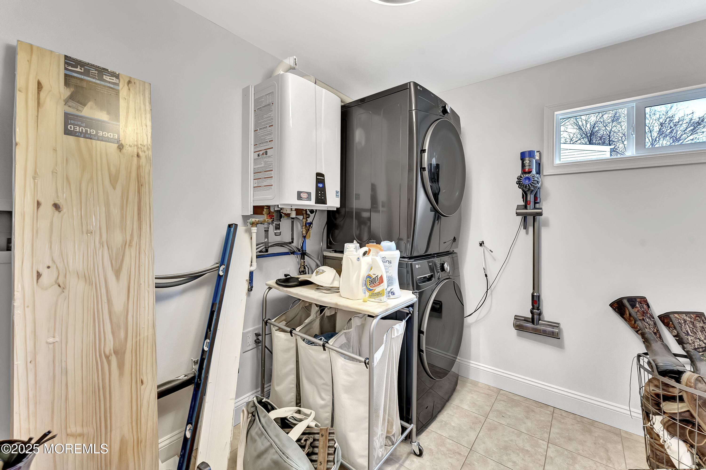 73 Swartzel Drive Middletown, NJ 07748 - Photo 9 of 14 dsc00031_566