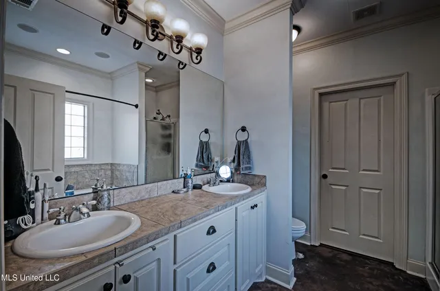 $279,900 | 243 East Pinebrook Drive, Brandon, MS 39047