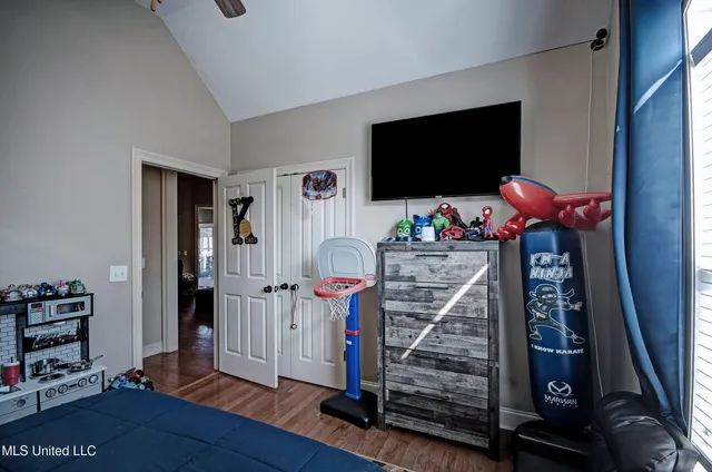 $279,900 | 243 East Pinebrook Drive, Brandon, MS 39047