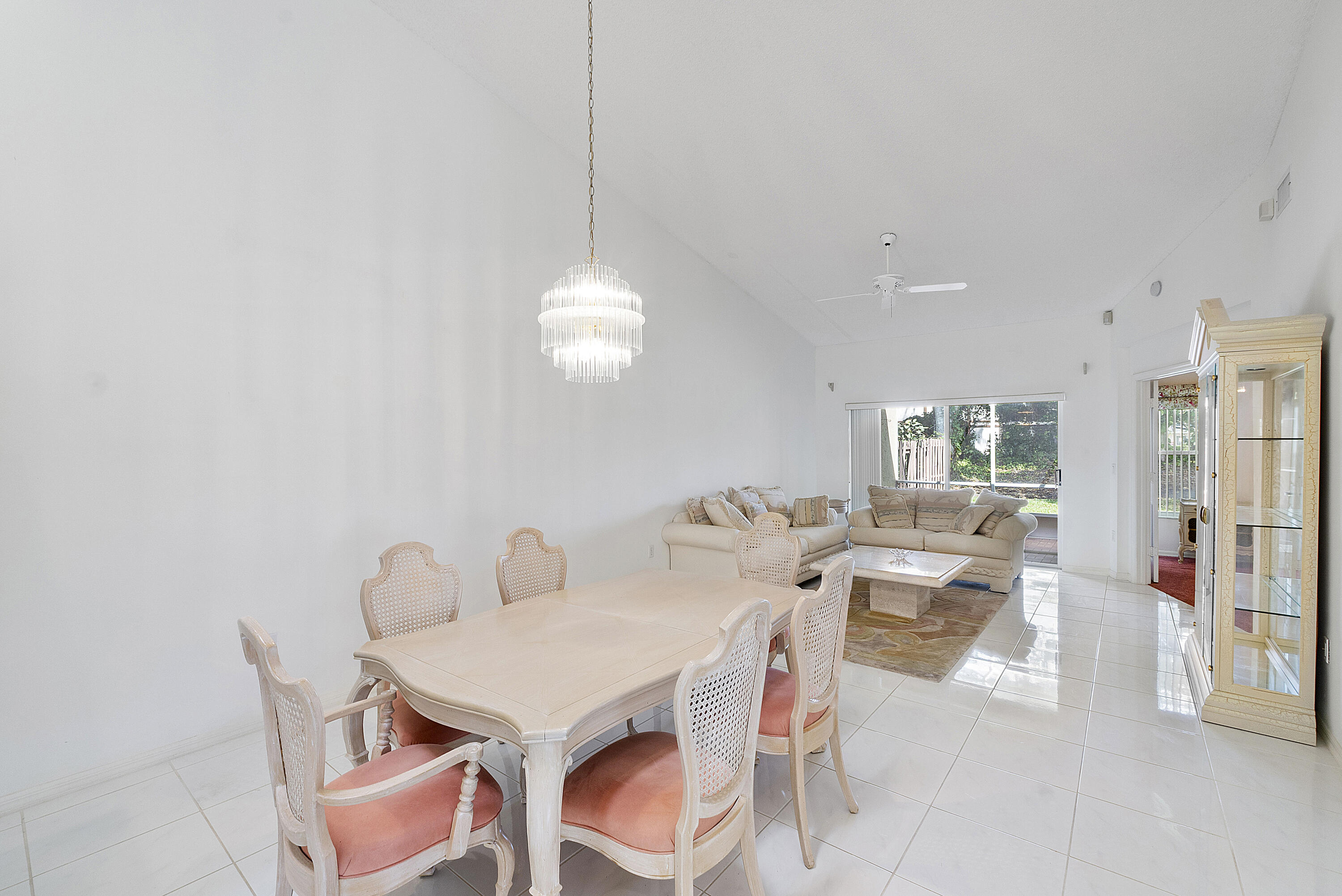 9705 Malvern Drive Fort Lauderdale, FL 33321 - Photo 11 of 29 Living Dining