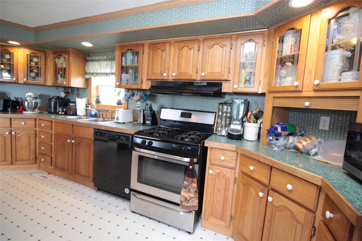 288 Hemlock Hill Road Whitney Point, NY 13862 - Photo 5 of 26