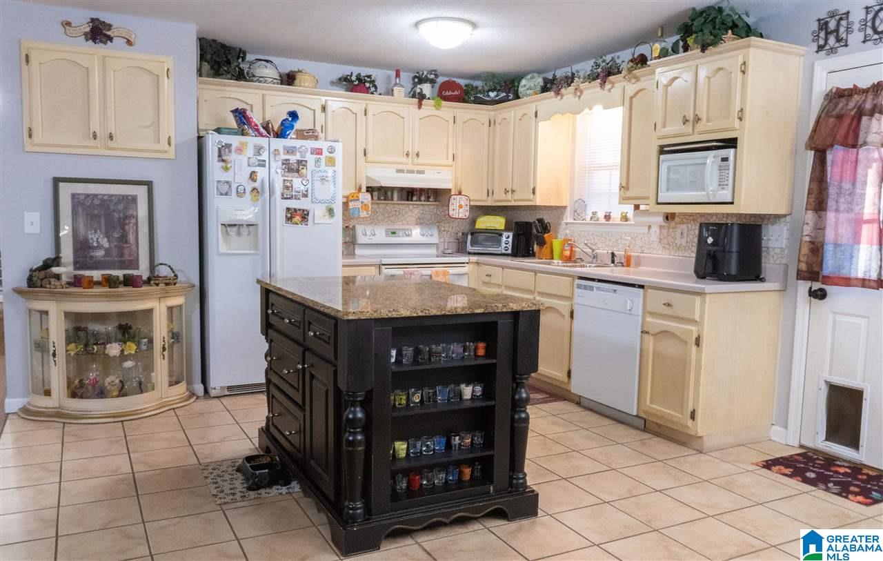 378 Pike Road Woodstock, AL 35188 - Photo 5 of 17