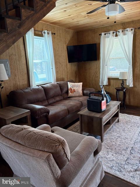 123 Rock Ridge Road Bellefonte, PA 16823 - Photo 5 of 24 living room