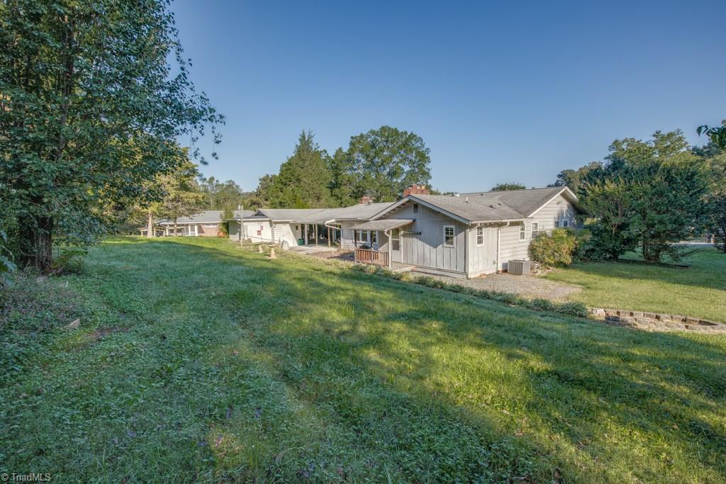 2340 Meredith Road Pfafftown, NC 27040 - Photo 2 of 26 Gallery Image 2