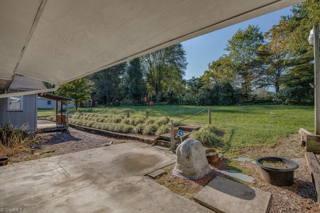 2340 Meredith Road Pfafftown, NC 27040 - Photo 3 of 26 Gallery Image 3