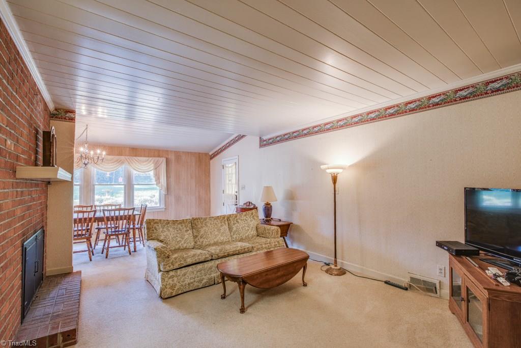 2340 Meredith Road Pfafftown, NC 27040 - Photo 7 of 26 Gallery Image 7