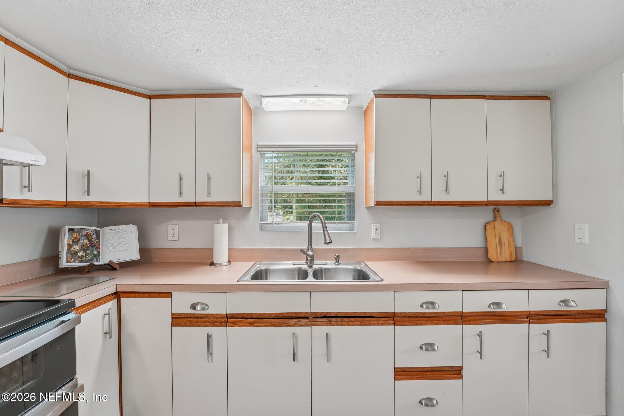 122 Macon Road Palatka, FL 32177 - Photo 95 of 177 Sink with a view