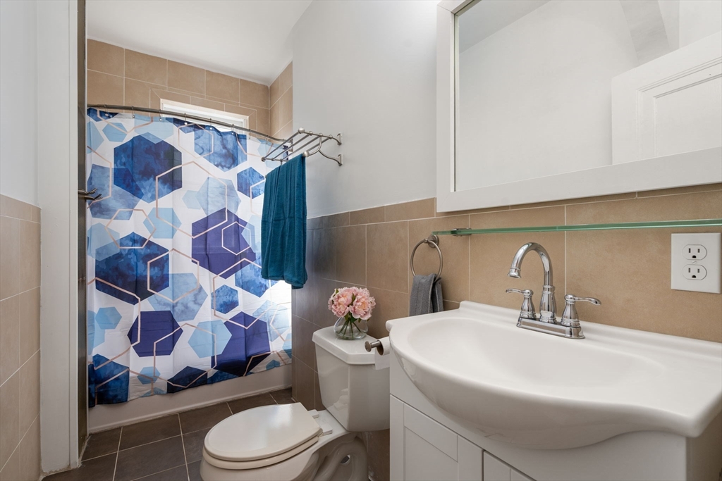 461 Washington Street, Unit 1 Brookline, MA 02446 - Photo 11 of 14