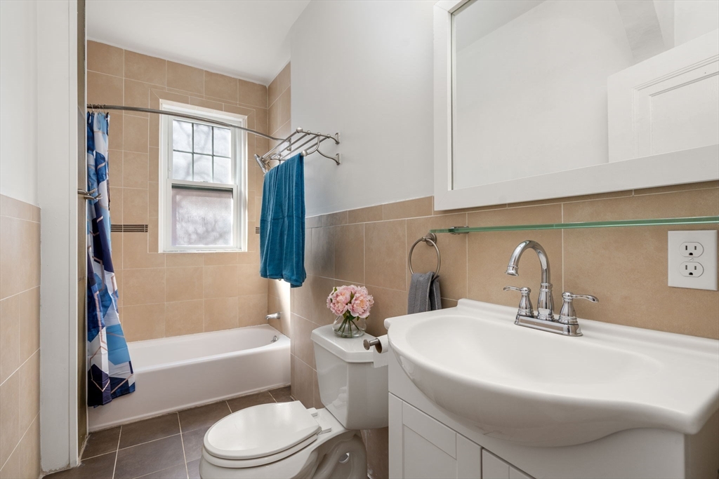 461 Washington Street, Unit 1 Brookline, MA 02446 - Photo 12 of 14