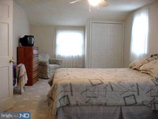 165 Flock Road Hamilton, NJ 08619 - Photo 5 of 6
