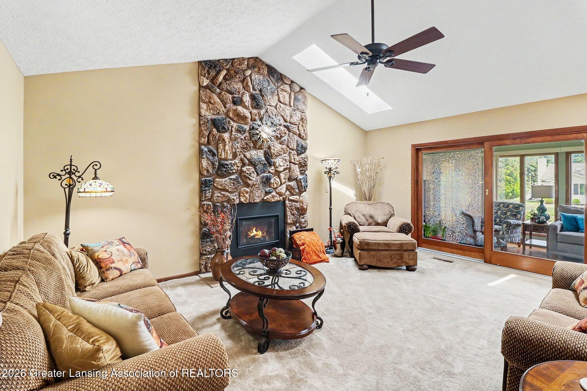 1404 Riley Ridge Drive Lansing, MI 48917 - Photo 4 of 29 008_786a3438_784