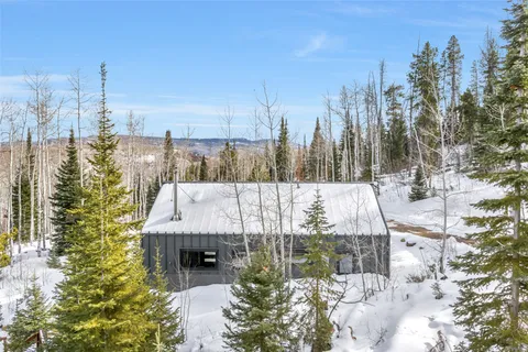 $1,250,000 | 24700 Lone Tooth Trail, Oak Creek, CO 80467