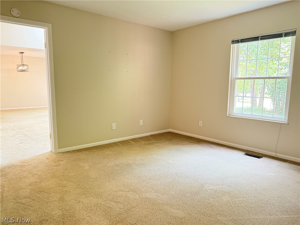 5830 Ridgeview Lane Willoughby, OH 44094 - Photo 10 of 20 Gallery Image 10